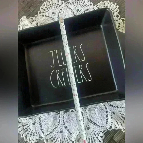 Rae Dunn jeepers creepers black baking / casserole pan 9 x 13 - Picture 4 of 4